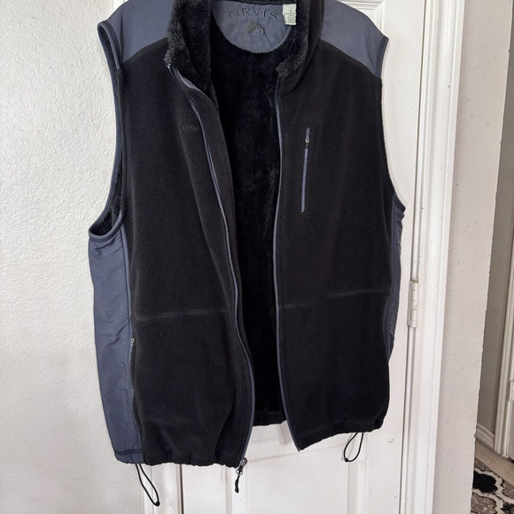 Orvis Men's XL Warm Black Fleece And Fur Lined Zip Vest 3 Pockets in Front - Picture 9 of 10
